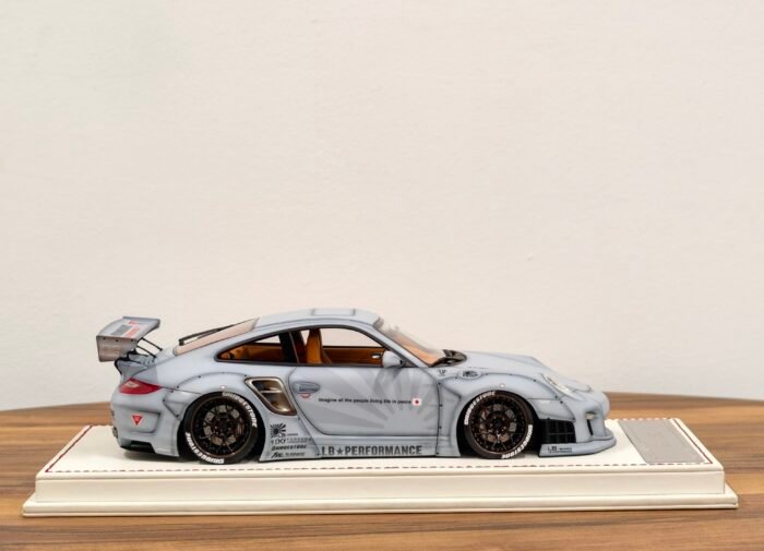 Porsche 997 Turbo 1:18 Gray - Image 3