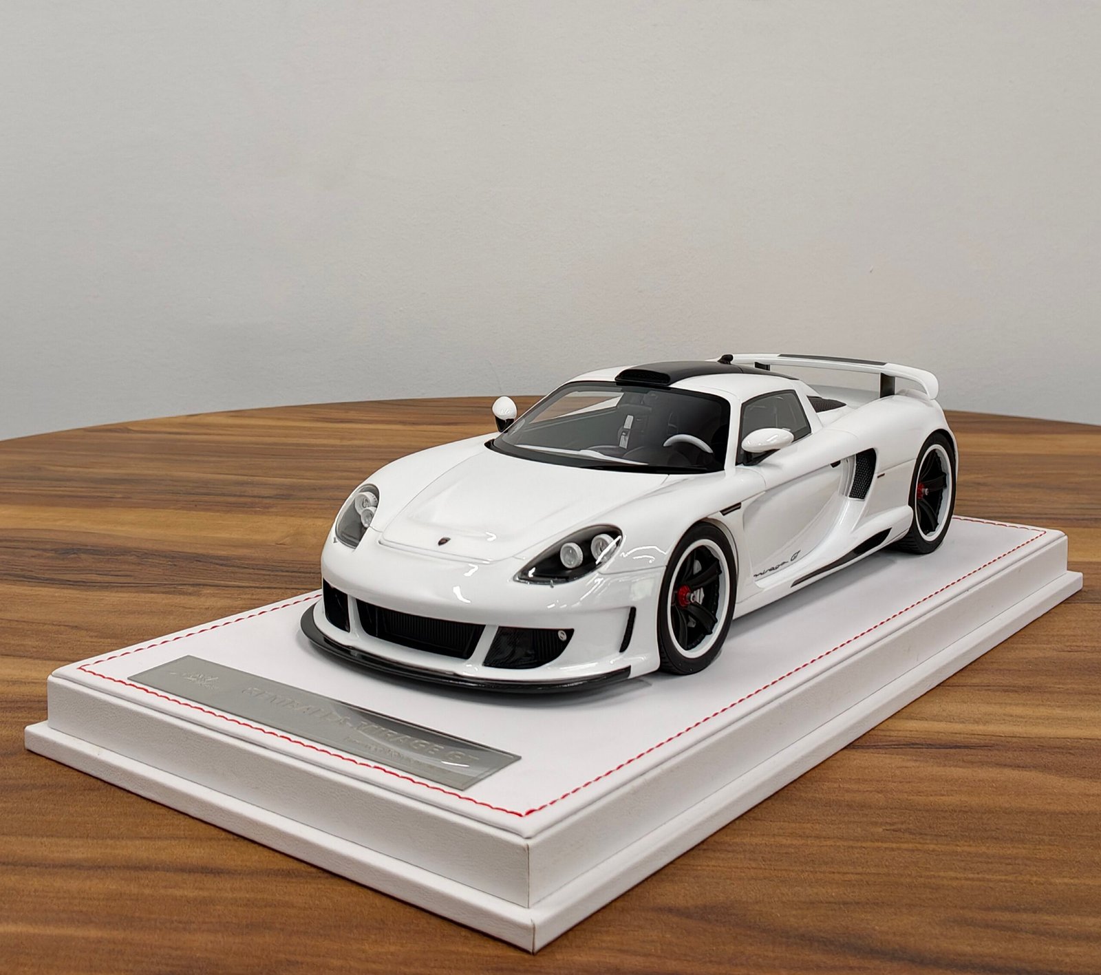 Gemballa Mirage GT 1:18 White