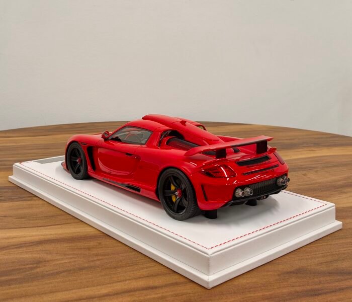 Gemballa Mirage GT 1:18 Red - Image 4
