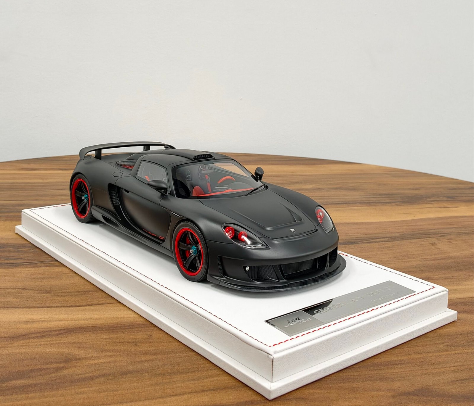 Gemballa Mirage GT (Black)1:18 - Image 4