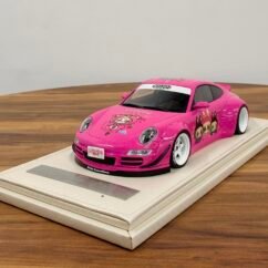 Porsche 911 RWB Rauh Welt (997) Labubu Rwb 1:18 Pink