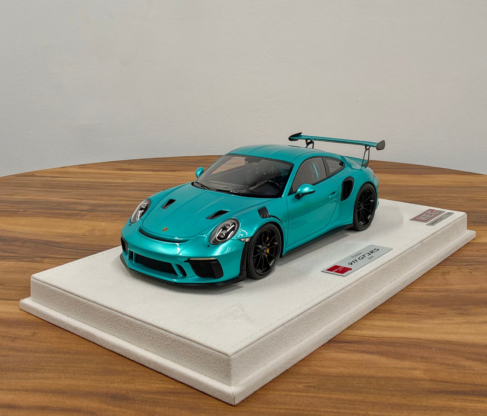Porsche 911 GT3 RS 2018 Green 1:18
