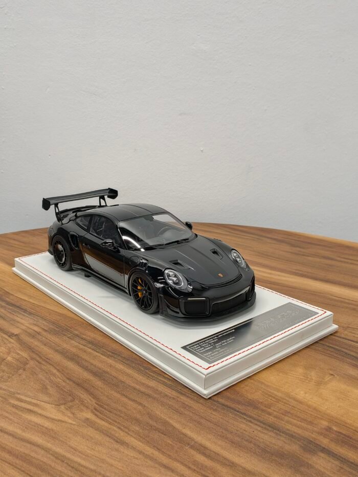 Porsche 911 GT2 RS MR 1:18 Black - Image 2