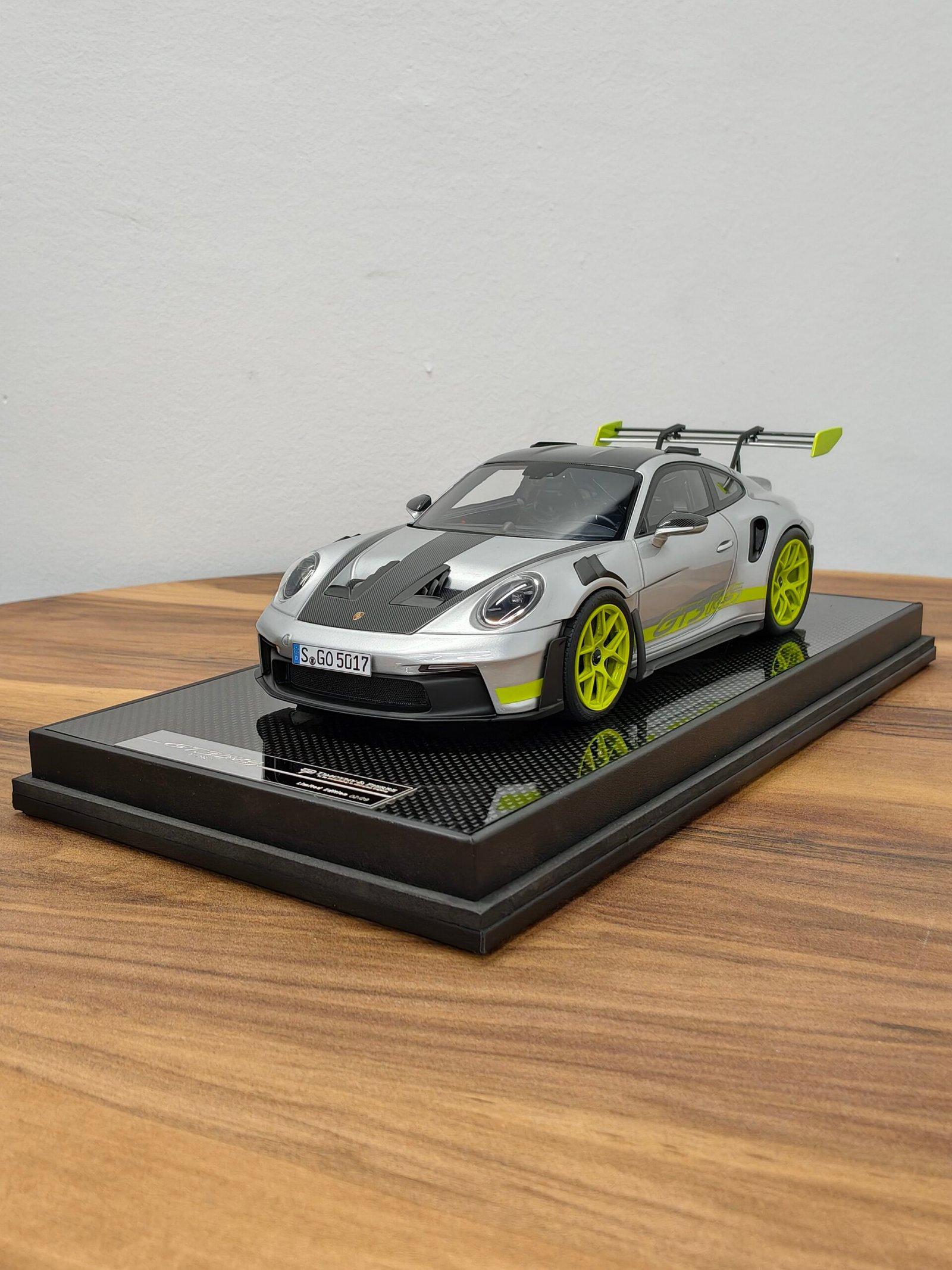 Porsche 911 (992.1) GT3 RS 1:18 Silver