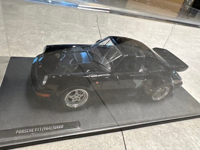 Porsche 911 Turbo (964) 1:18 Black