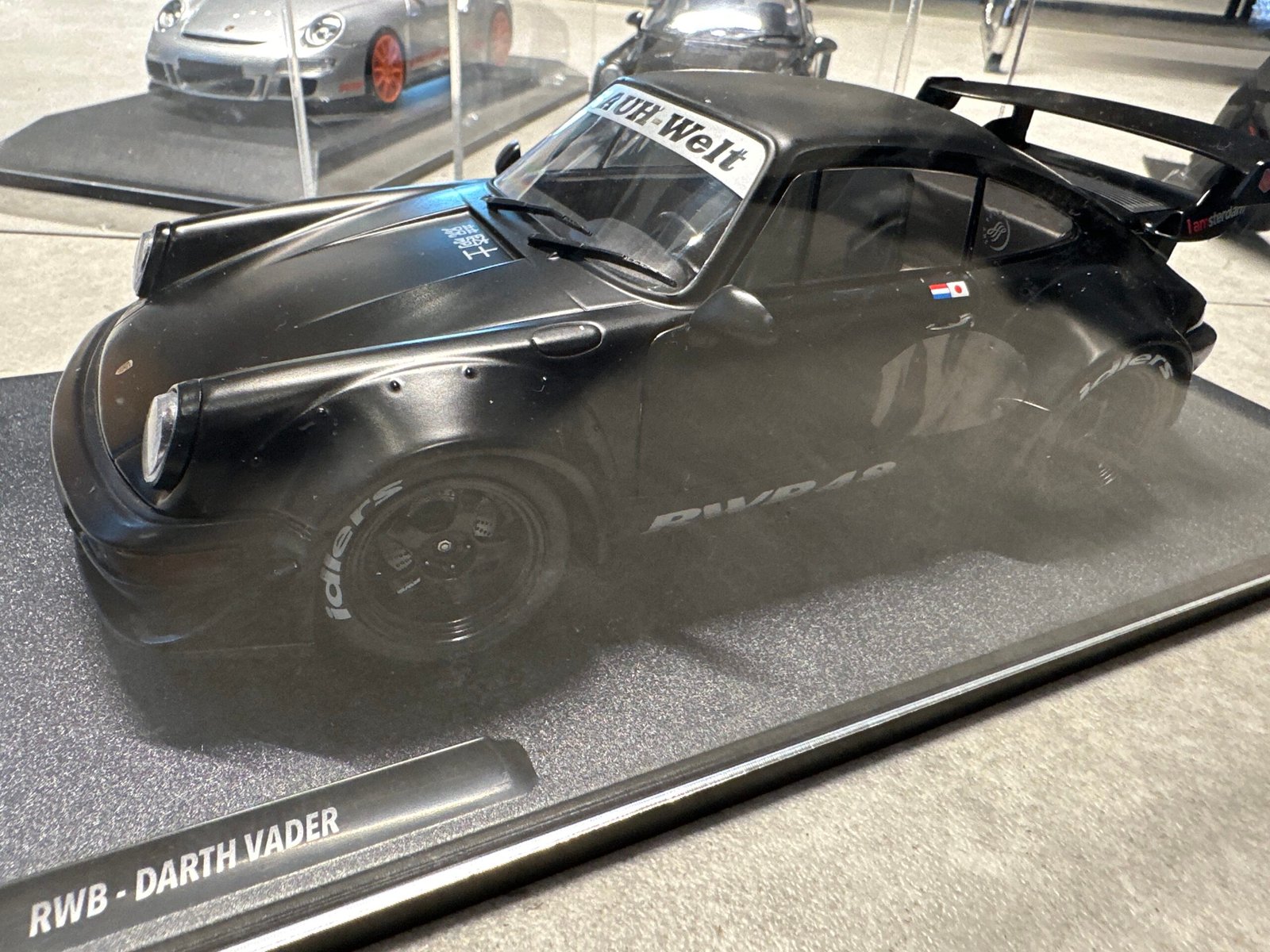 Porsche RWB- Darth Vader 1:18 Black