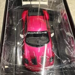 Porsche 911 Gt3 Rs 1:18 Pink