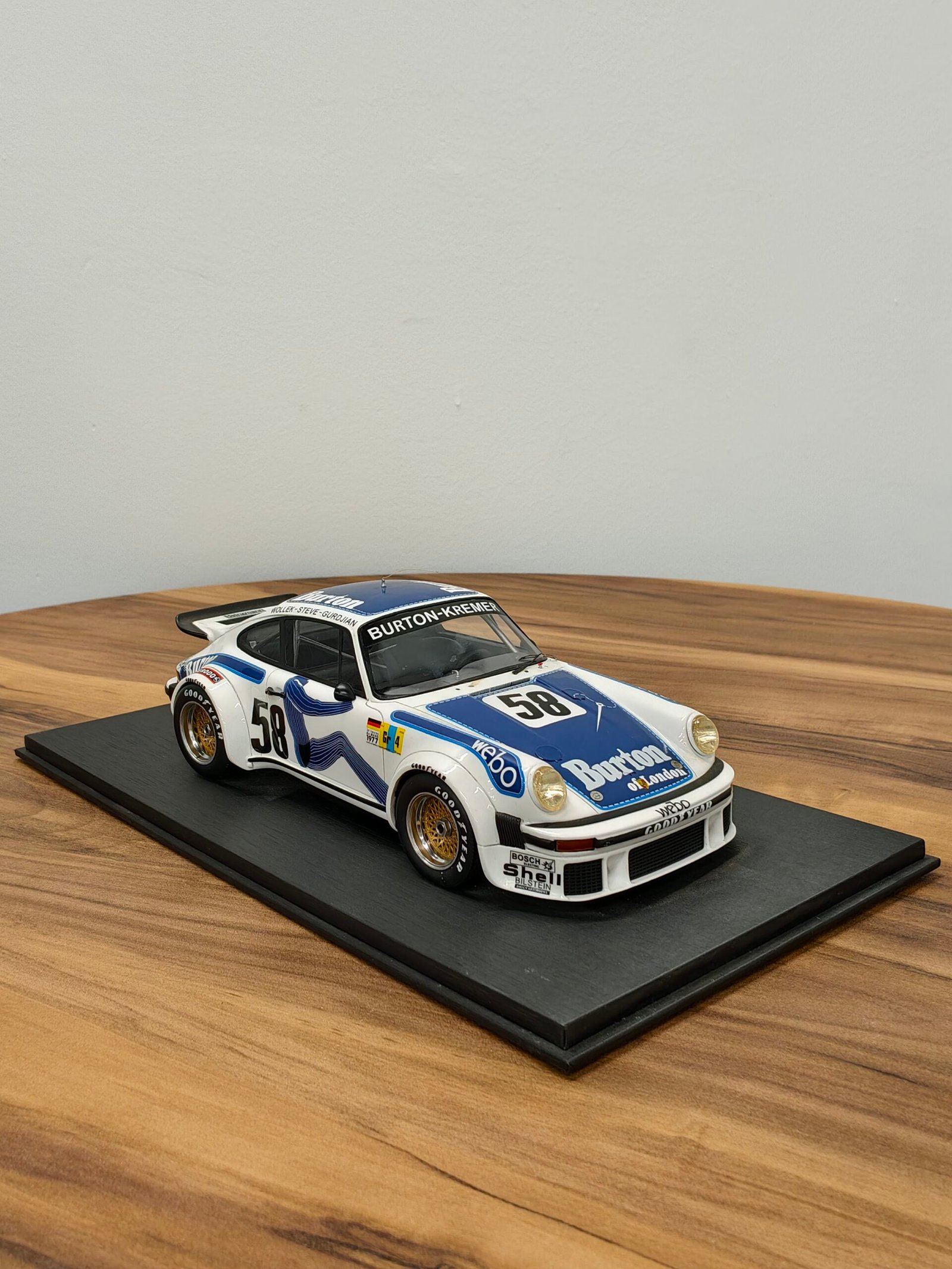 Porsche Burton Gurdjian Steve Wollek 58 White 1:18 - Image 4