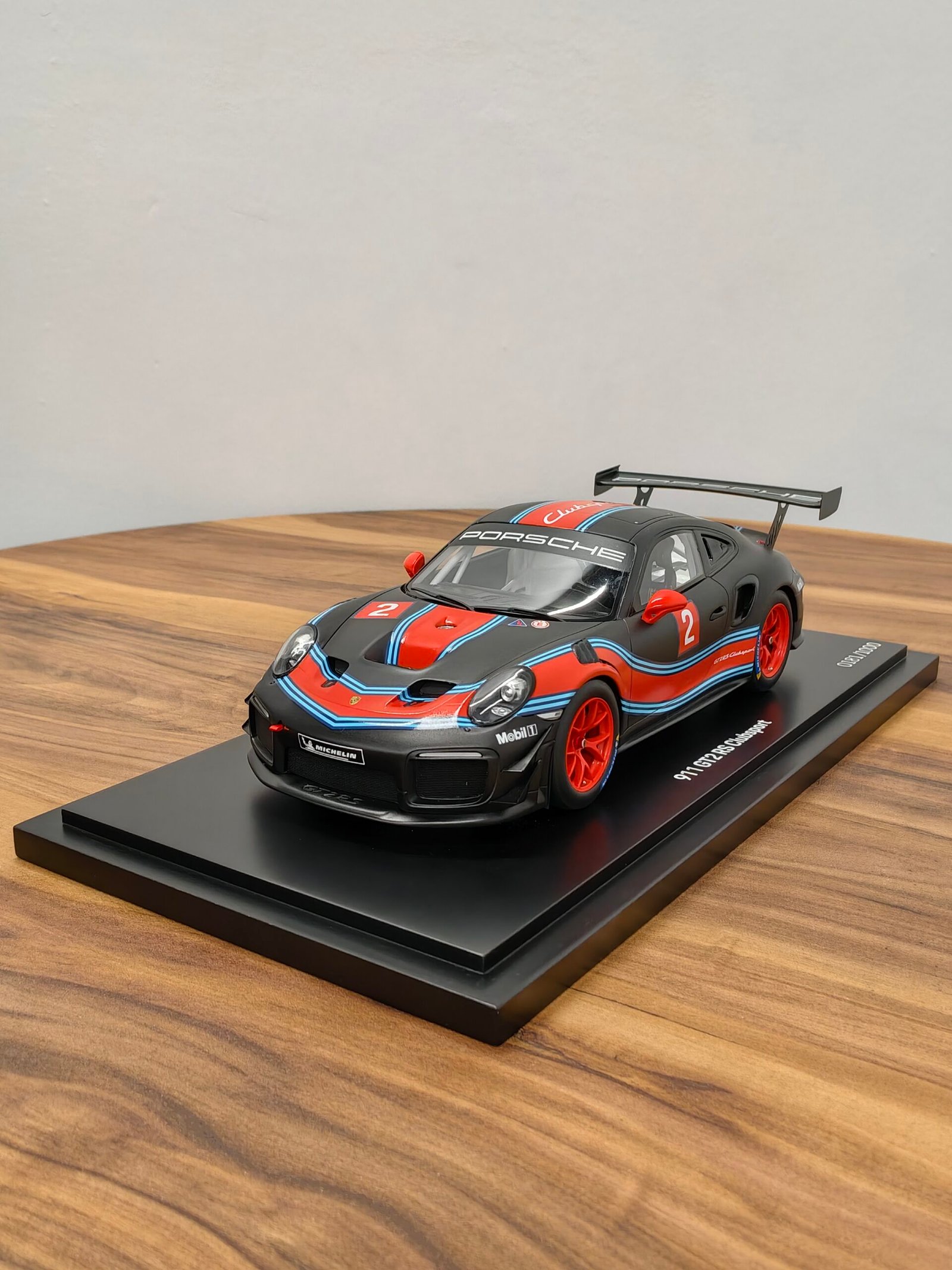 Porsche 911 GT2 RS Clubsport 1:18 Black