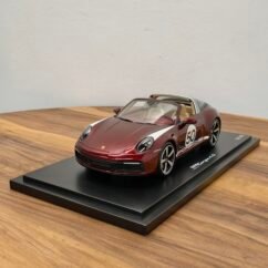 Porsche 911 Targa 4S Dark Red 1:18
