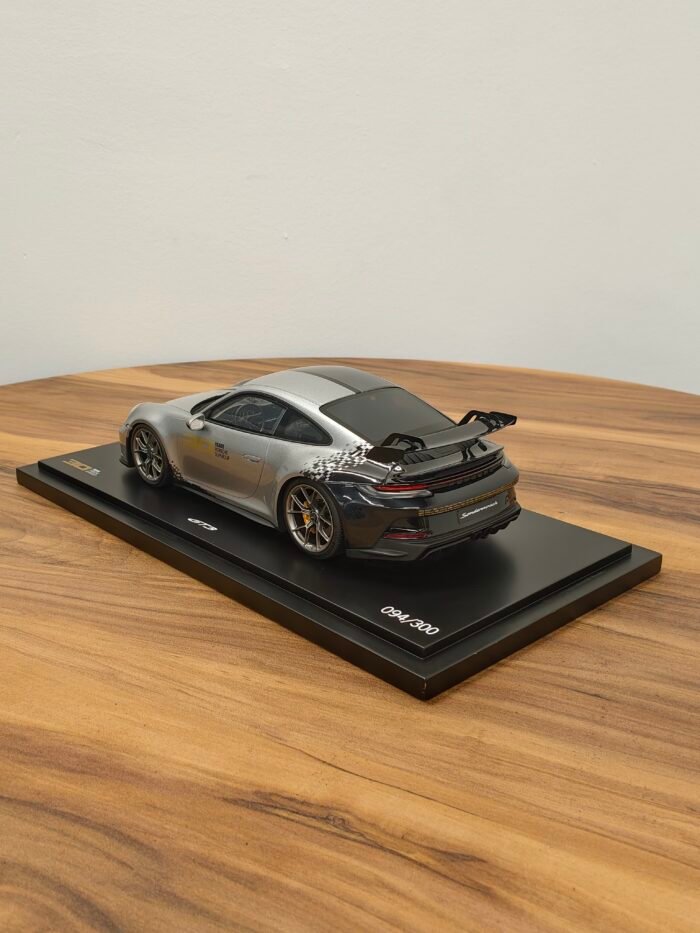 Porsche GT3 30year Supercup 1:18 - Image 2