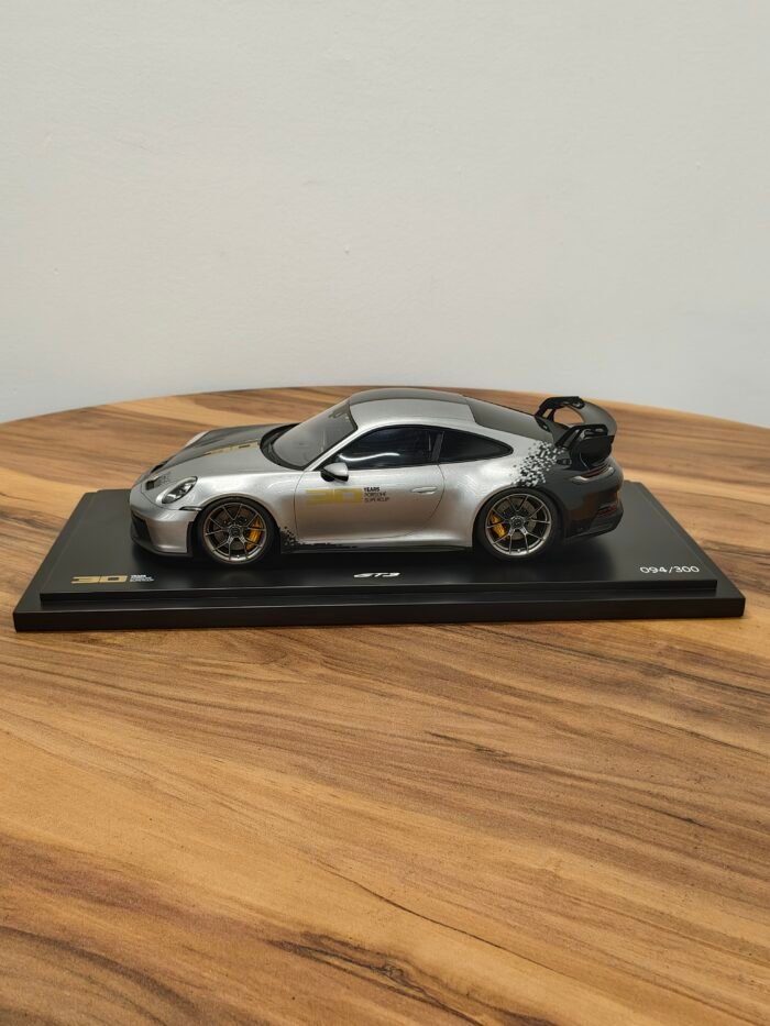 Porsche GT3 30year Supercup 1:18 - Image 3