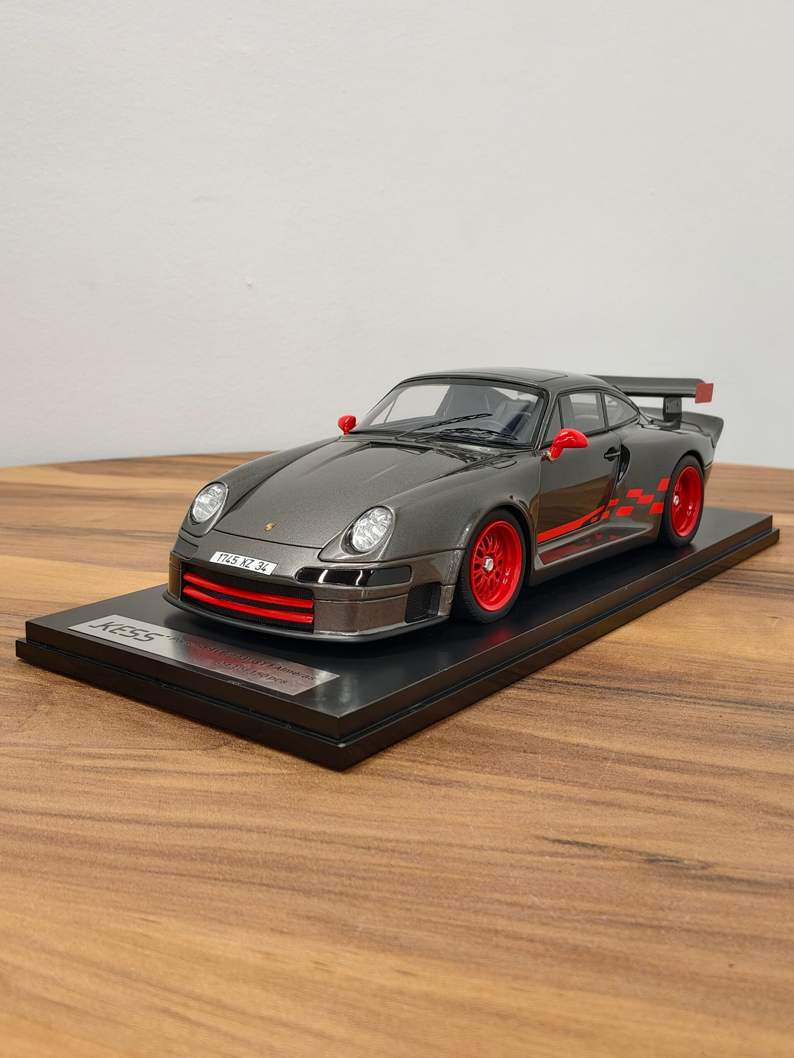 Porsche 911 (993) GT1 Almeras 1:18 Gray