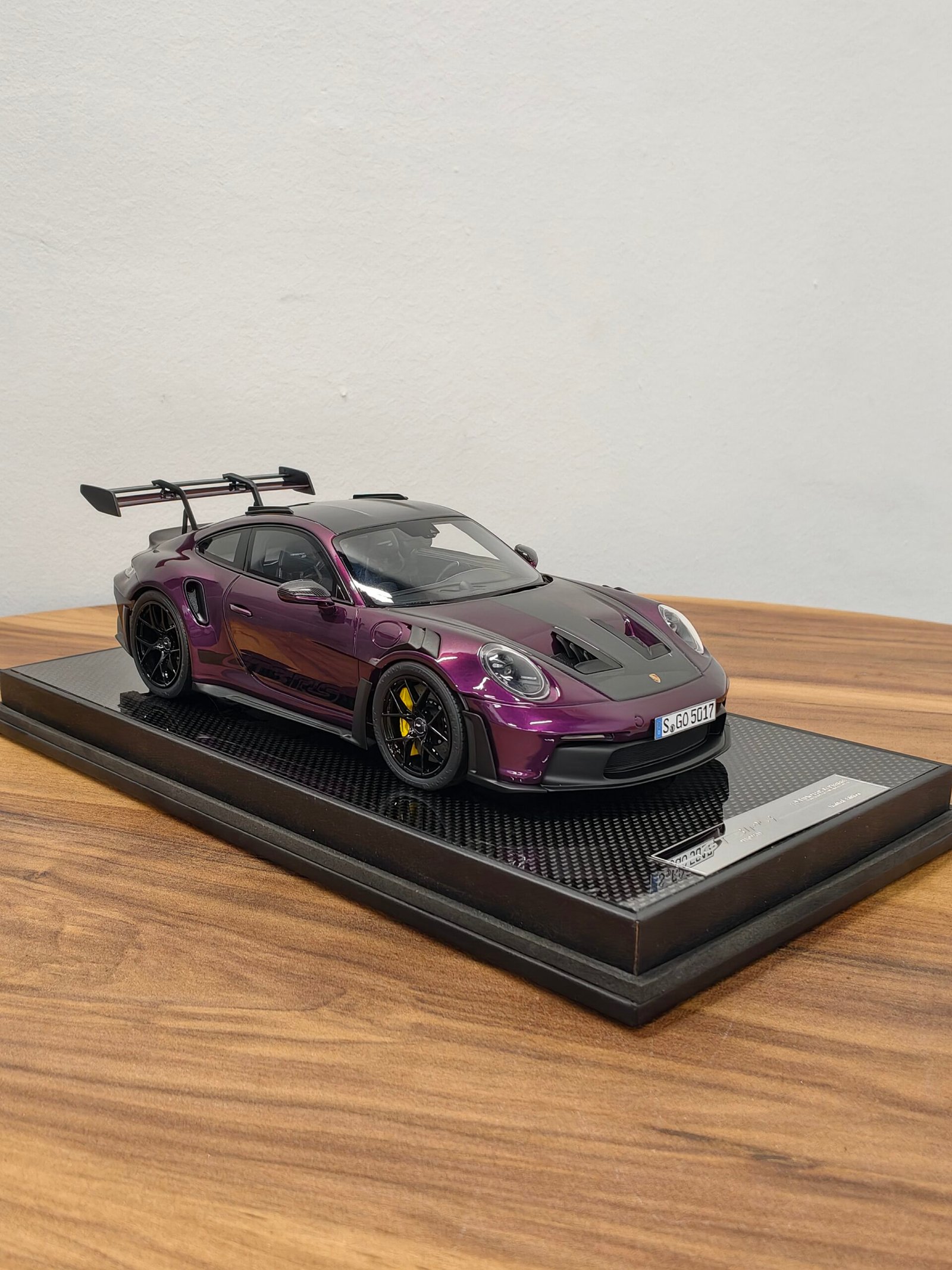 Porsche Gt3 RS 911 (992.1) Midnight Purple 1:18 - Image 2