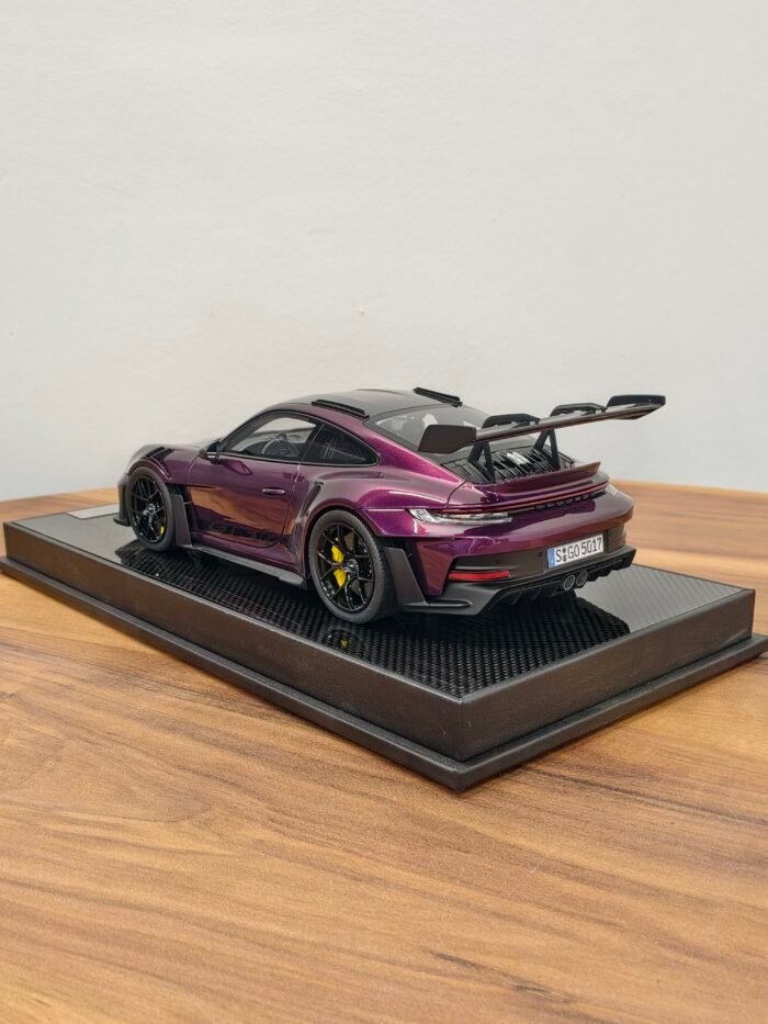 Porsche Gt3 RS 911 (992.1) Midnight Purple 1:18 - Image 4