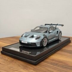 Porsche gt3rs 911(992.1) ice blue 1:18
