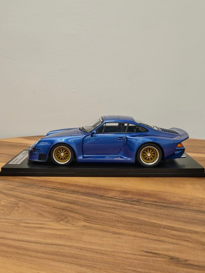 Porsche 911 (993) GT1 Almeras 1:18 Blue - Image 3