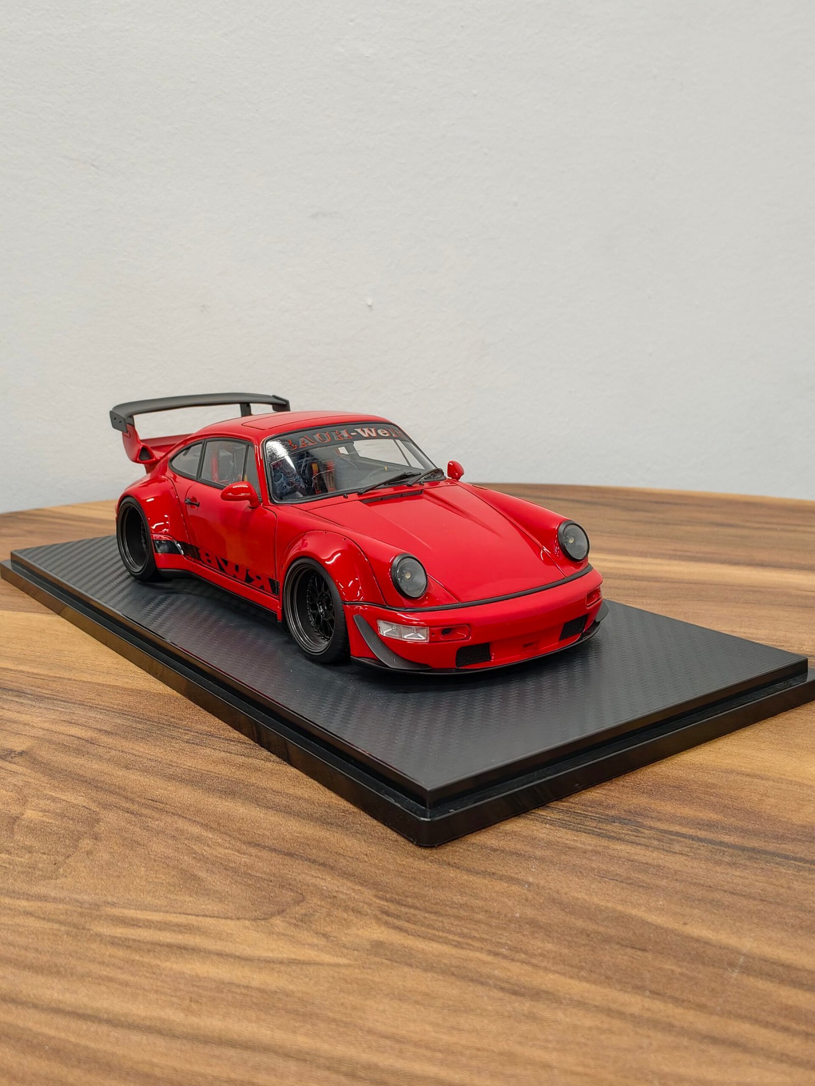Porsche RWB 964 Red 1:18 - Image 2