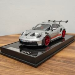 Porsche Gt3rs 911(992.1)silver 1:18