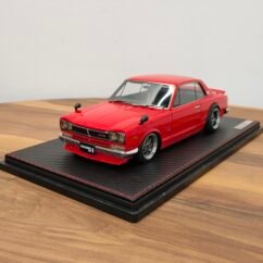 Nissan Skyline 2000 GT-R 1:18 Red