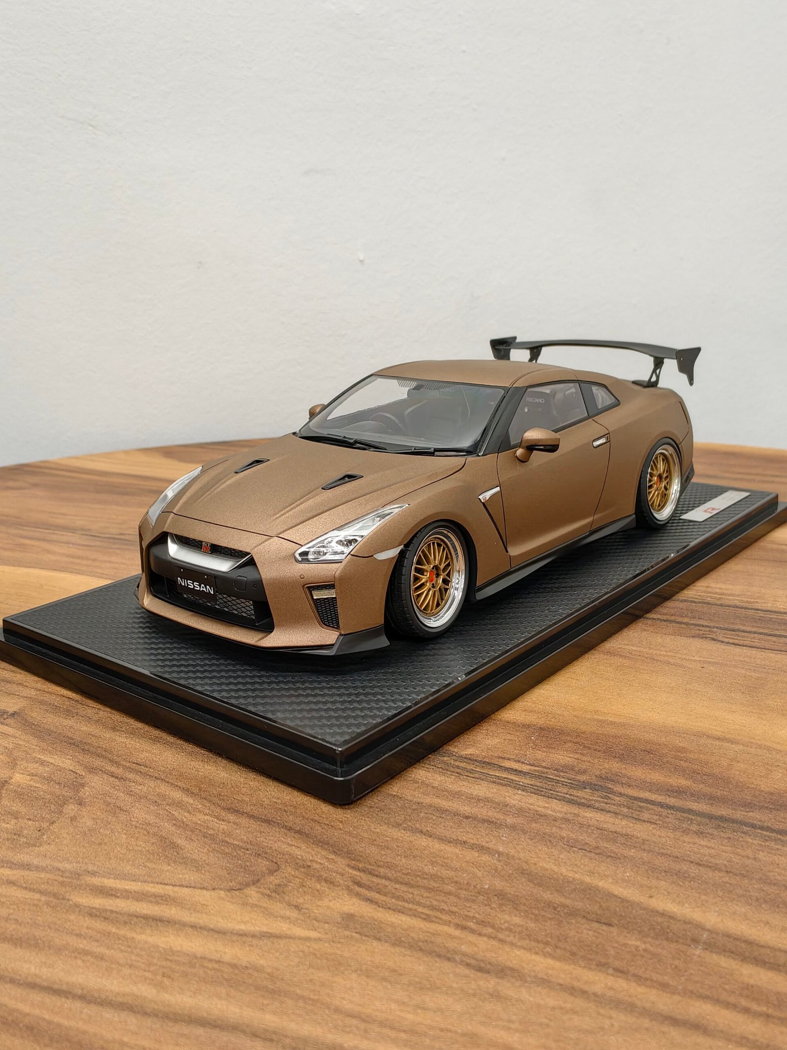 Nissan GT-R R35 Matte Brown 1:18