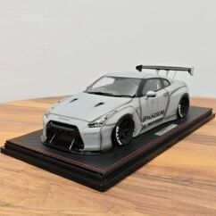 Pandem R35 GT-R 1:18 Matte Gray