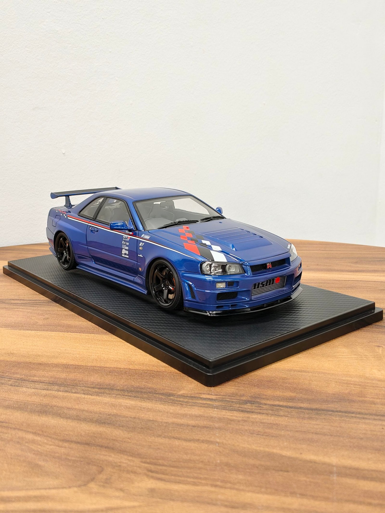 Nissan GT-R R-Tune 1:18 Bayside Blue - Image 2