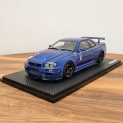Nissan GT-R R-Tune 1:18 Bayside Blue