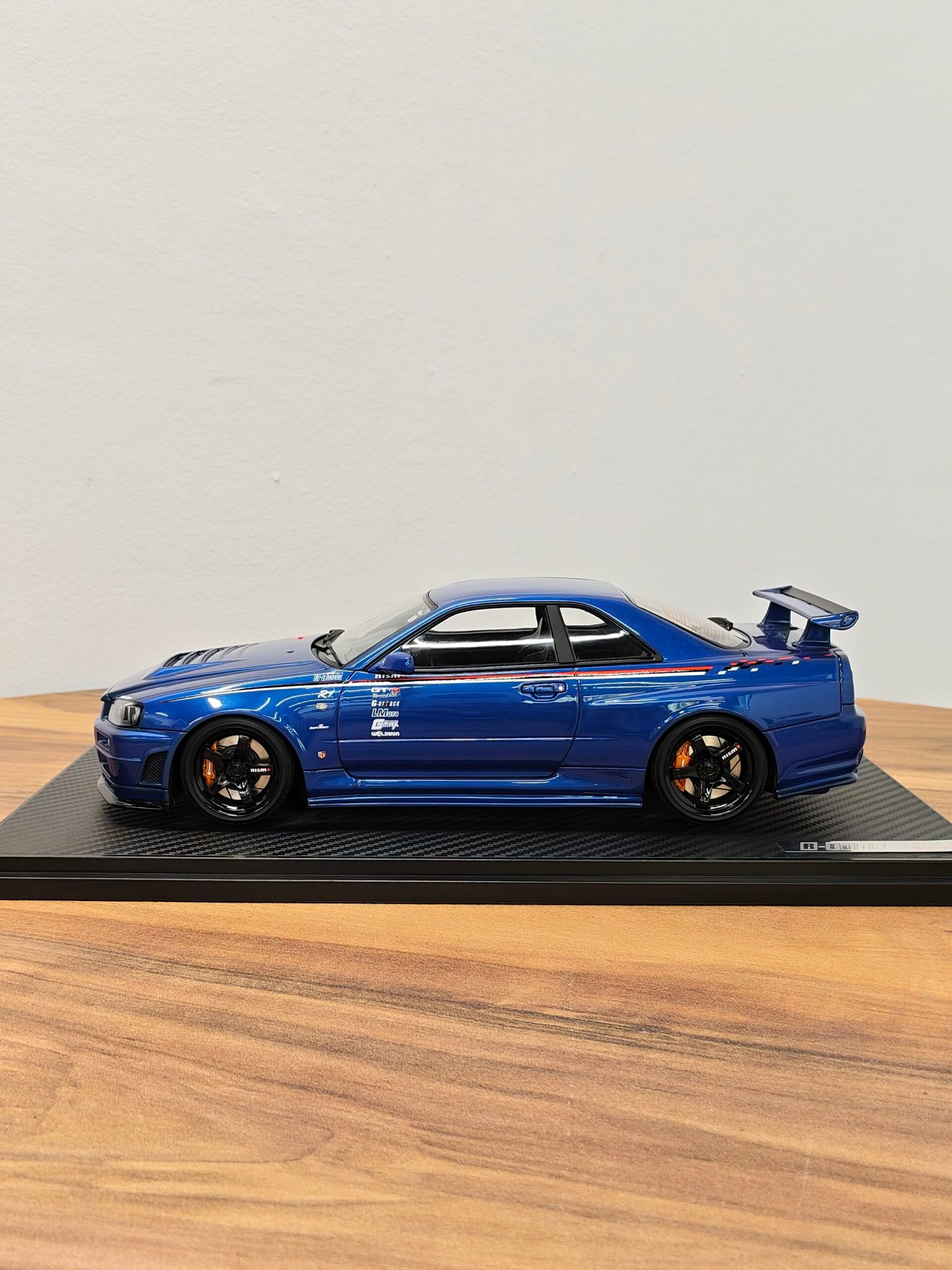 Nissan GT-R R-Tune 1:18 Bayside Blue - Image 3