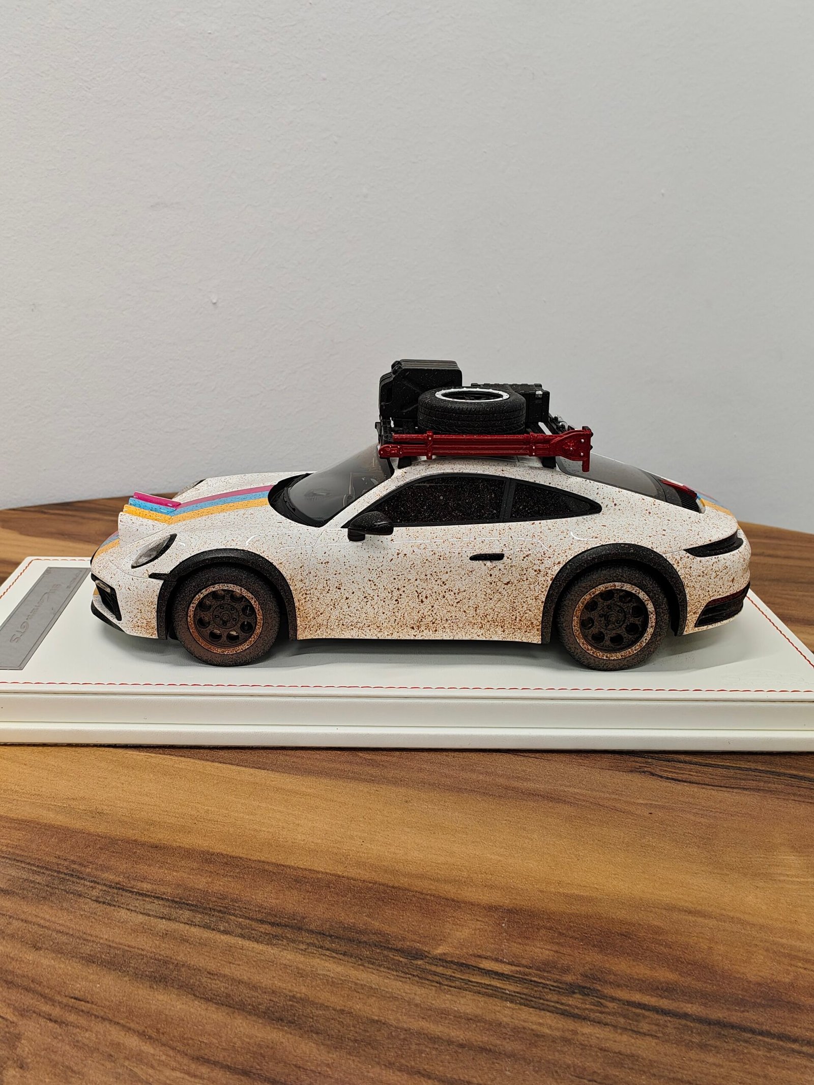 Porsche 911 Carrera Gts 1:18 White - Image 3