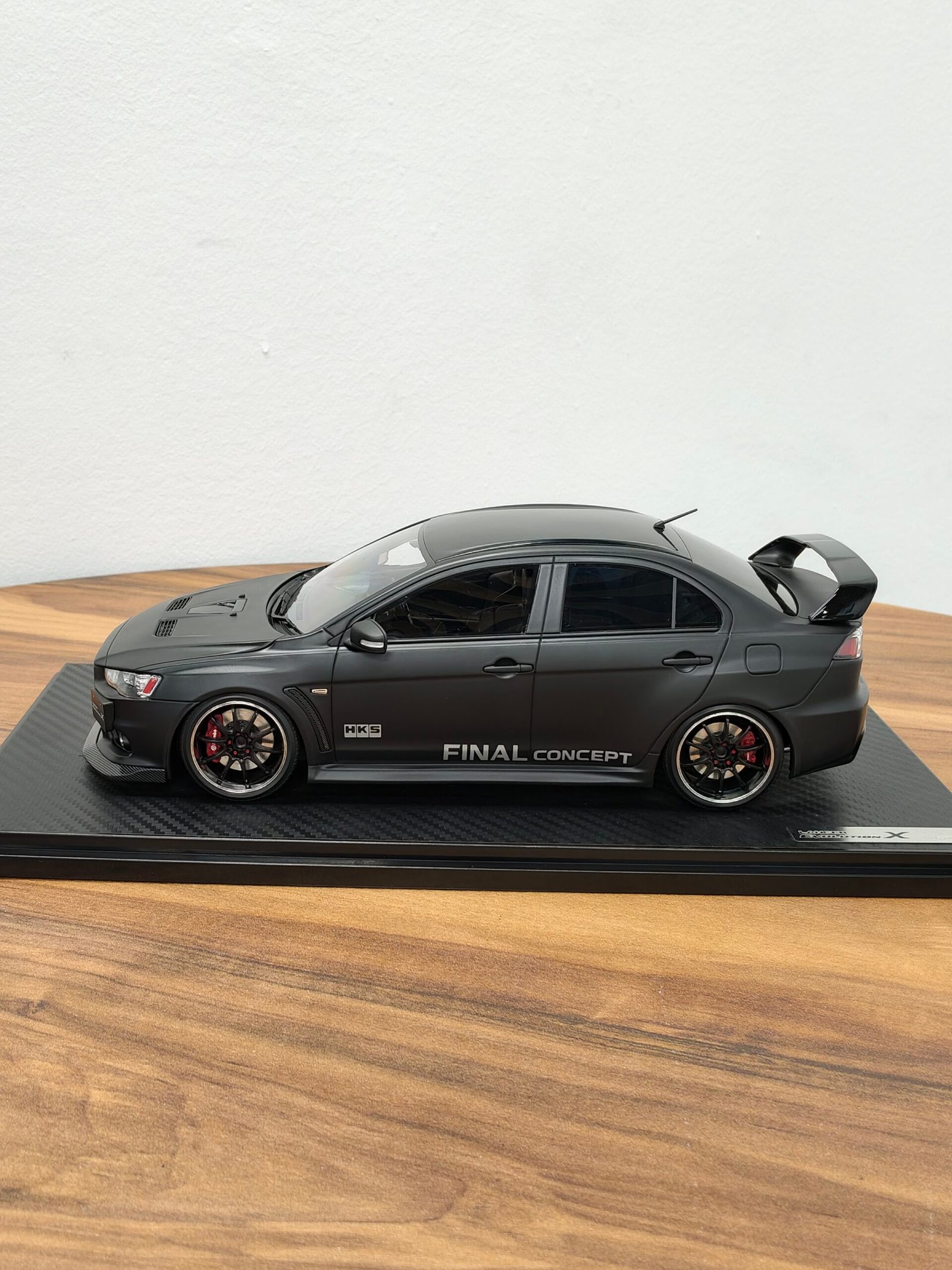 Mitsubishi Lncr Evltn X CZ4A 1:18 Matte Black - Image 3