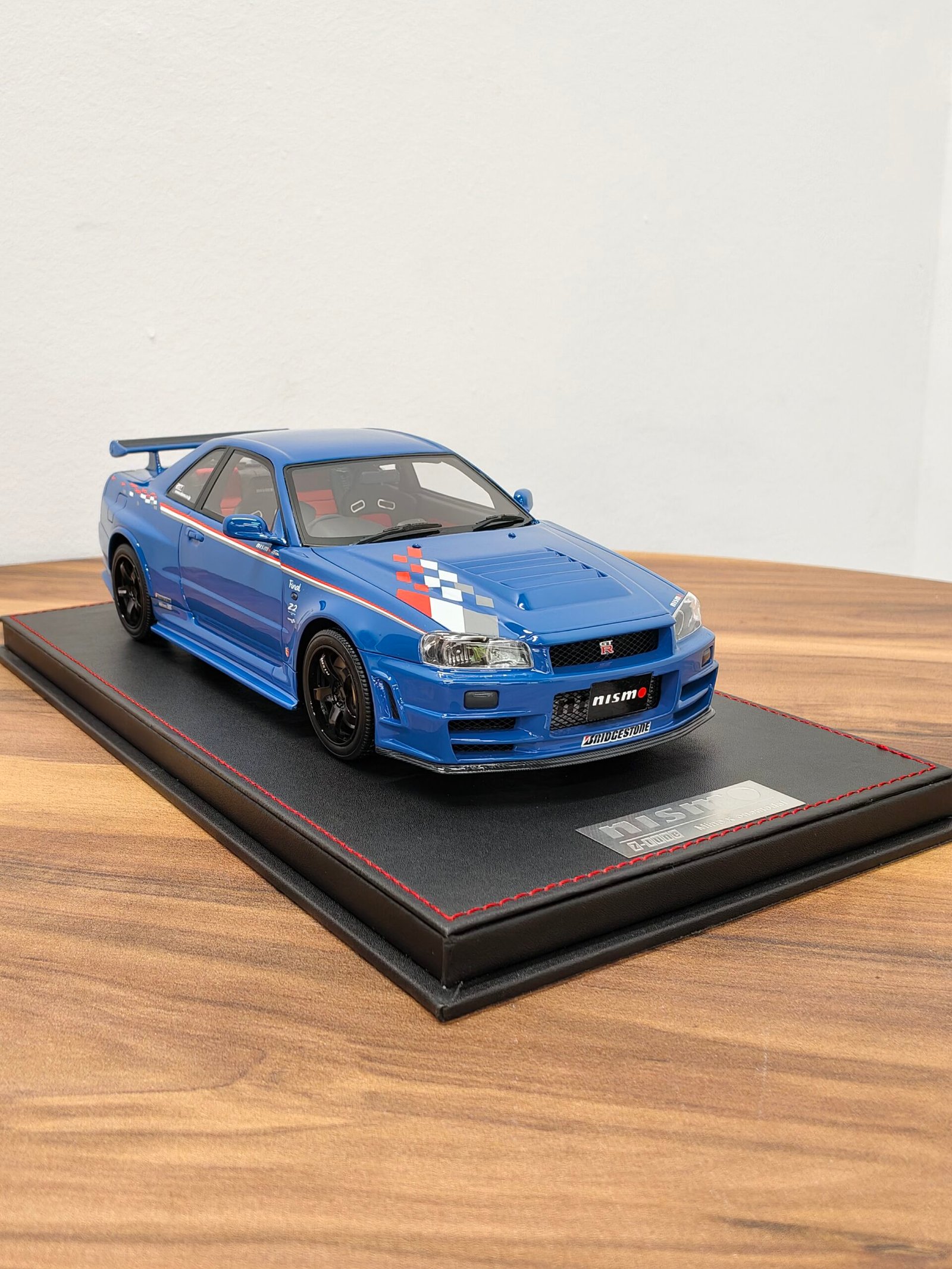 Nisan Skyline GT-R R34 Z-Tune 1:18 Blue - Image 2