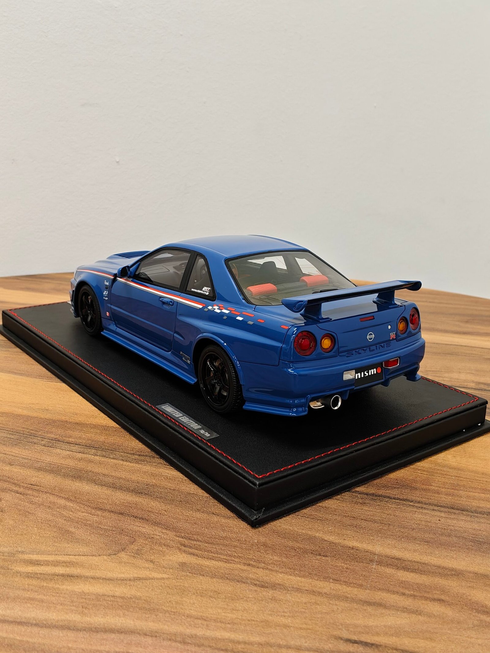 Nisan Skyline GT-R R34 Z-Tune 1:18 Blue - Image 4