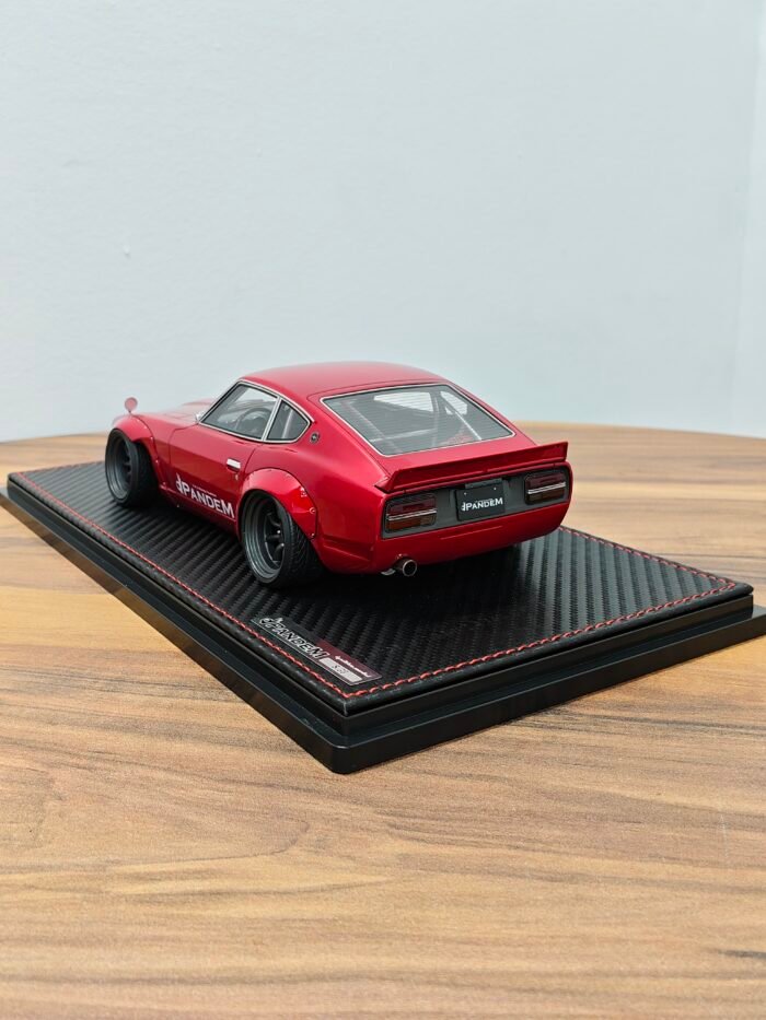 Pandem S30 Z 1:18 Red Metallic - Image 4