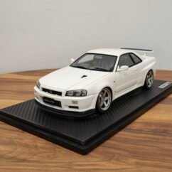 Nissan Skyline GT-R-V - Spec II R34 White 1:18