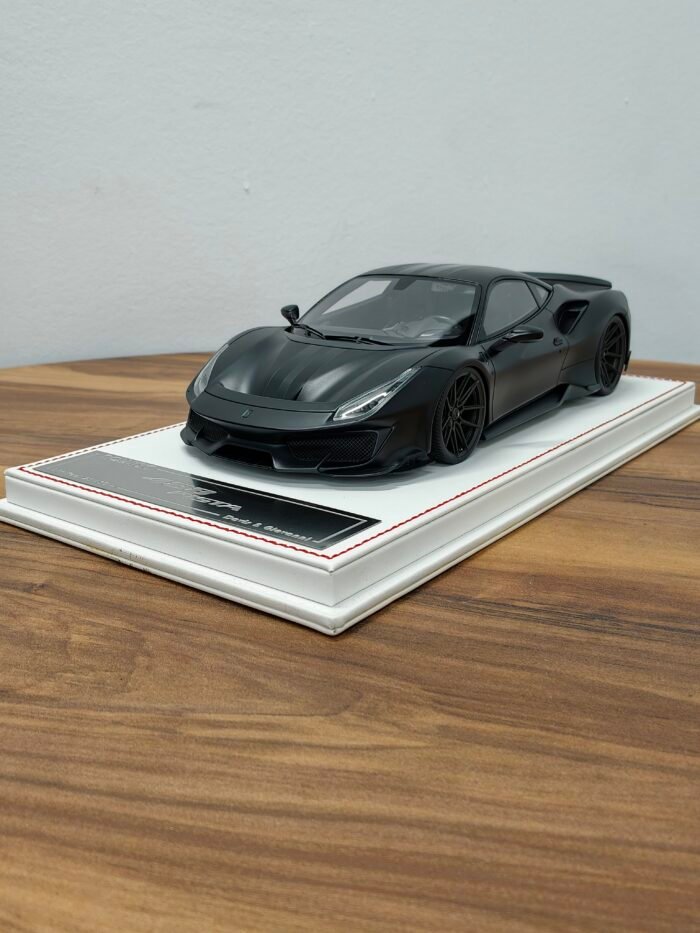 Ferrari Novitec 488 Pista 1:18 Black