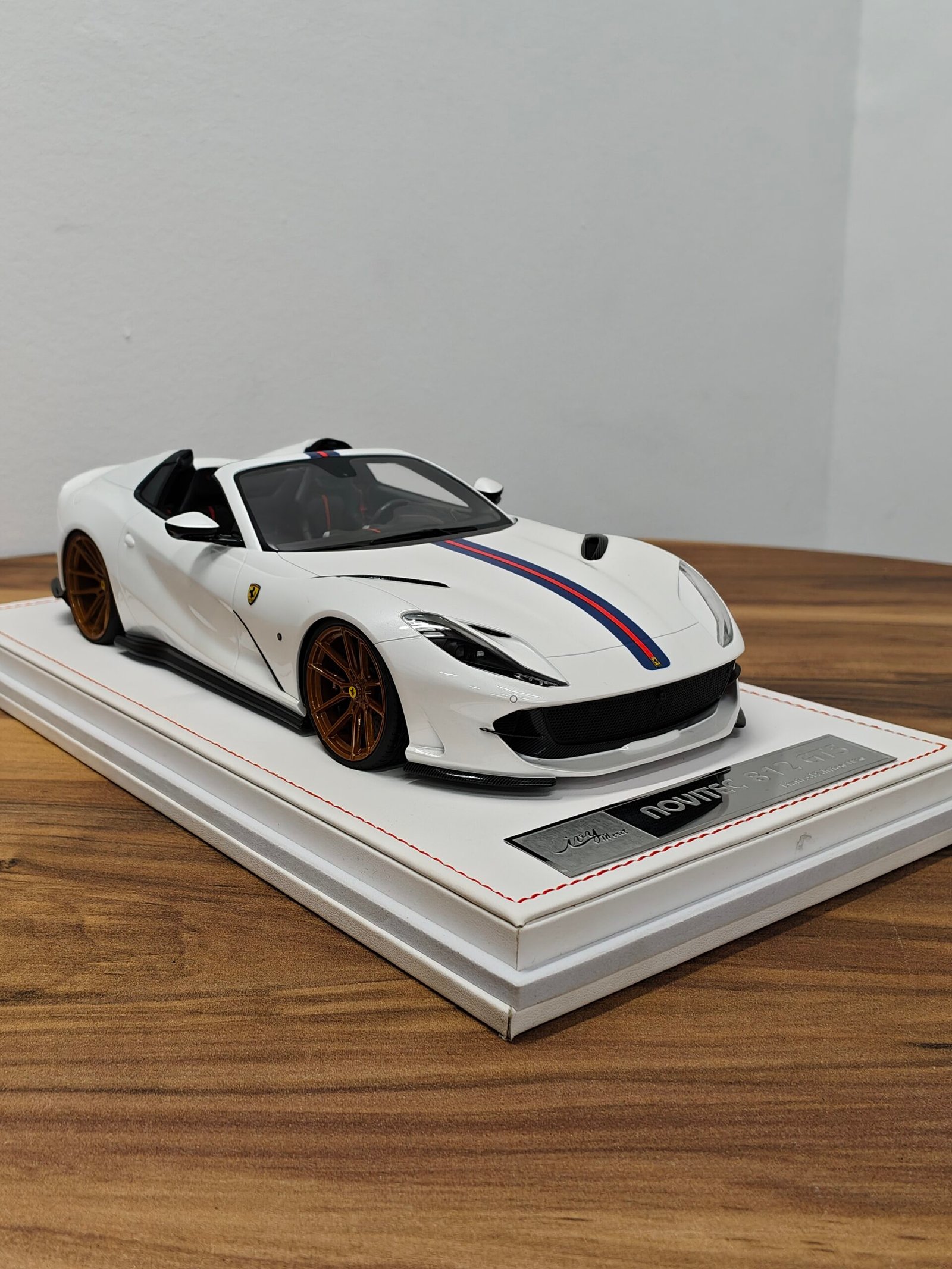 Ferrari Novitec 812 GTS 1:18 White - Image 2