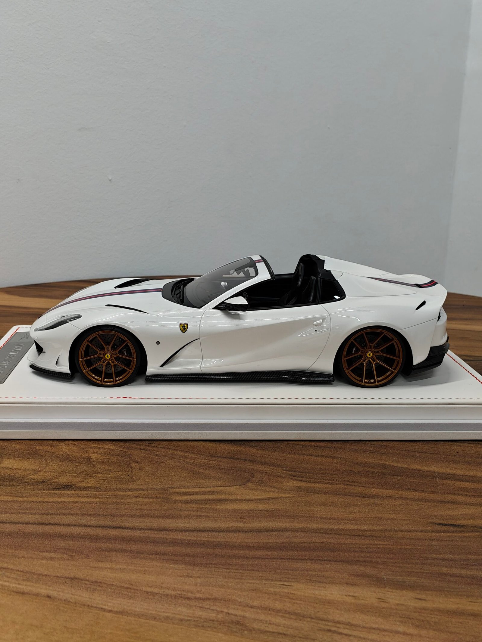 Ferrari Novitec 812 GTS 1:18 White - Image 3