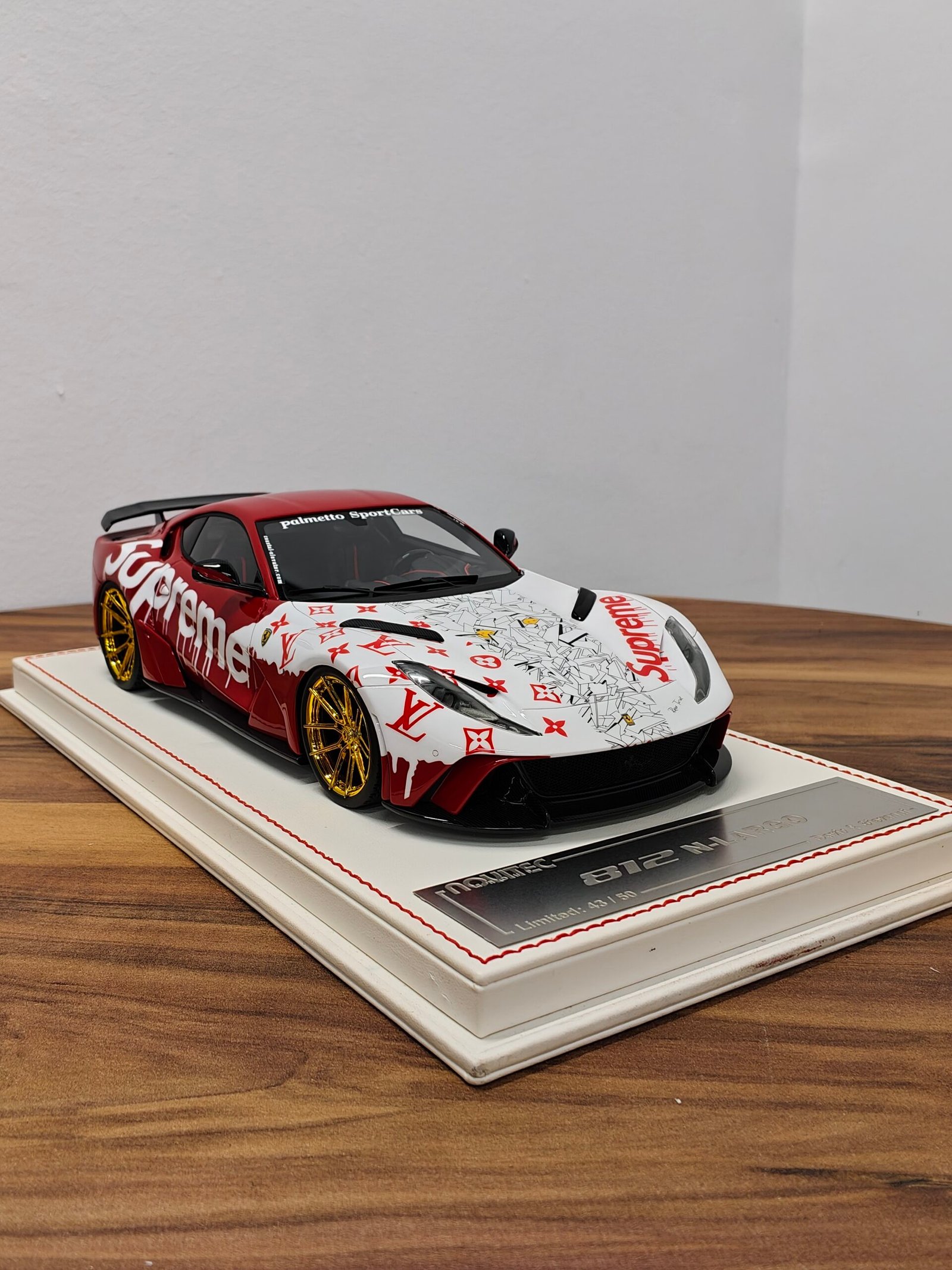 Ferrari 812 N-Largo (Red&White) 1:18 - Image 2