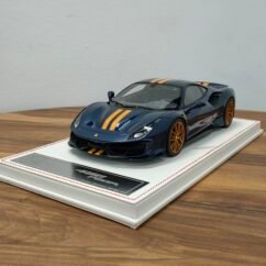Ferrari Pista 488 (Blue Possi) 1:18