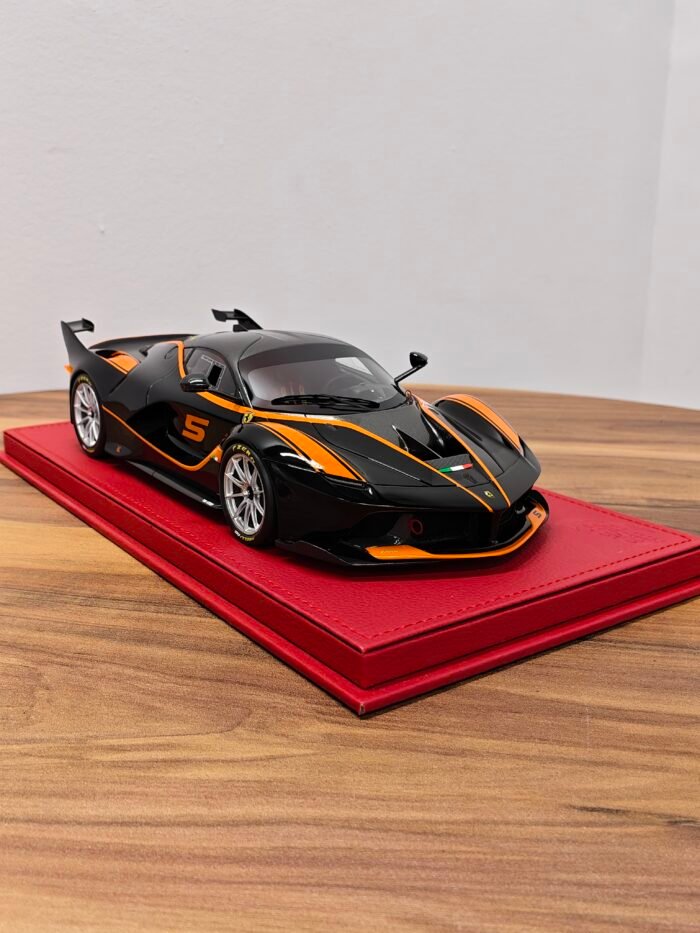 Ferrari FXX K 1:18 Black - Image 2