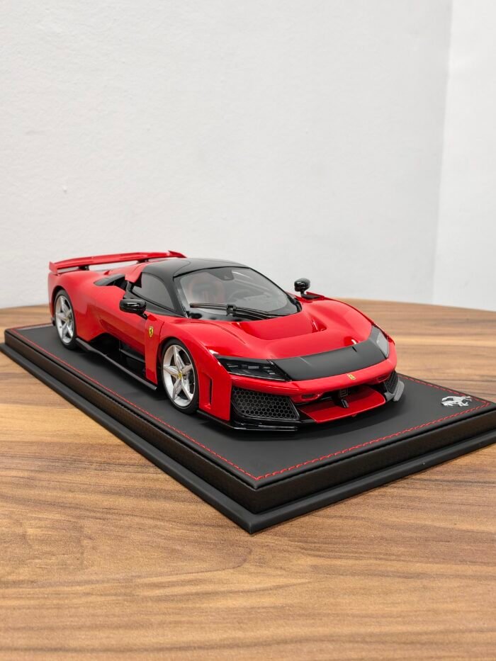 Ferrari F80 Rosso Corsa 1:18 Red - Image 2