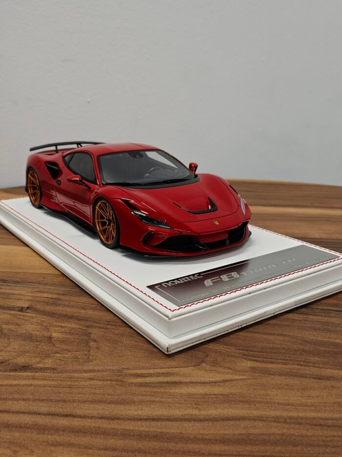 Ferrari F8 Tributo 1:18 Red - Image 2