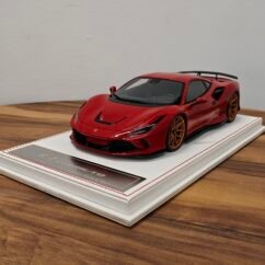 Ferrari F8 Tributo 1:18 Red