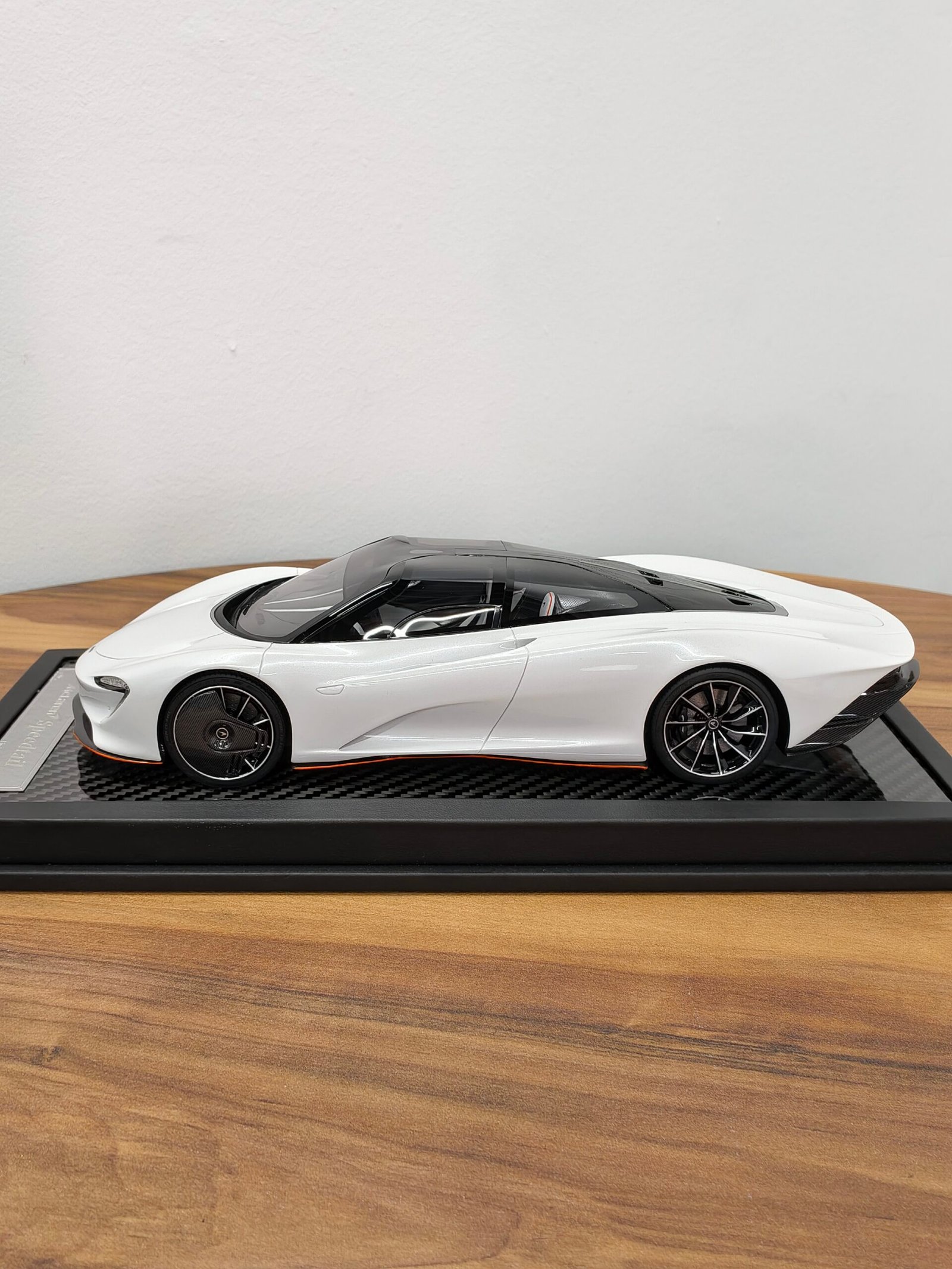 McLaren Speedtail 1:18 White - Image 3