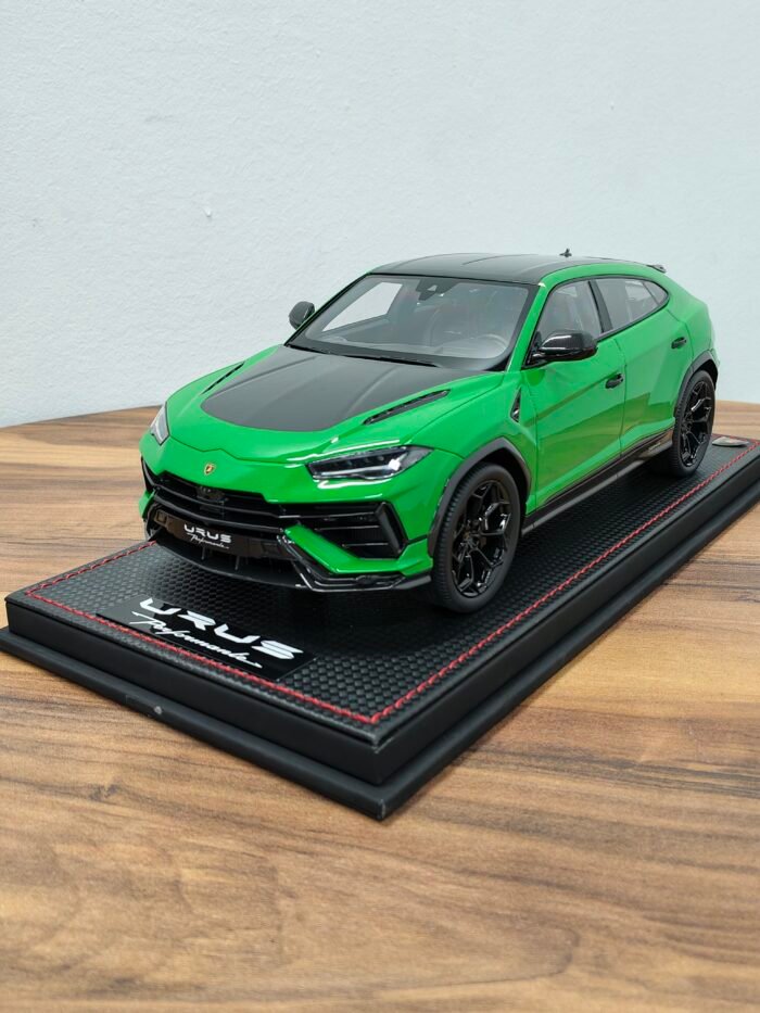 Lamborghini Urus Performante  (Green) 1:18