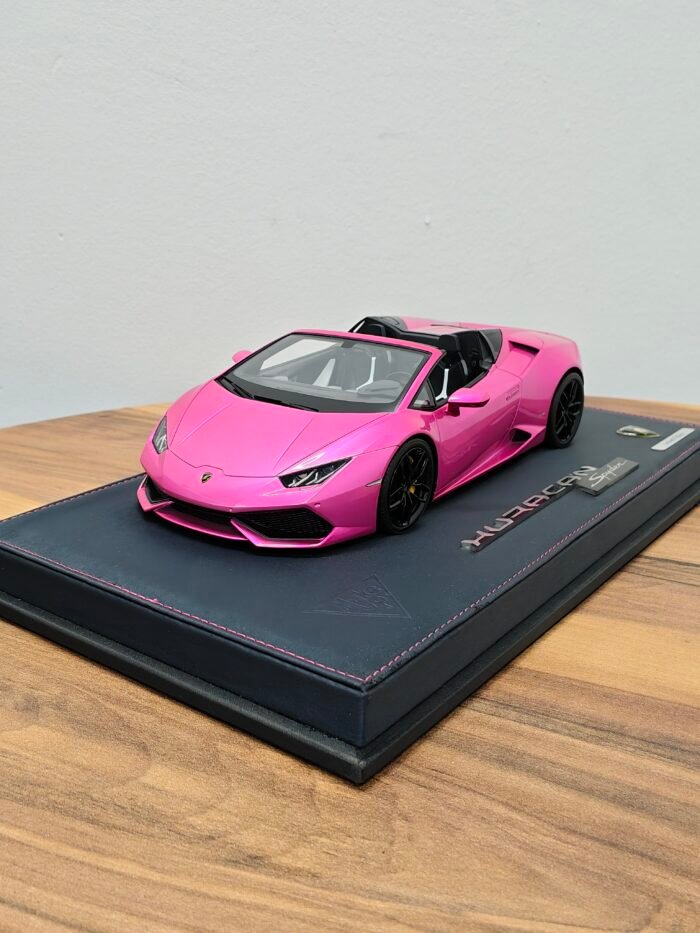 Lamborghini Huracan LP610-4 Spyder 2015 Flash Pink 1:18