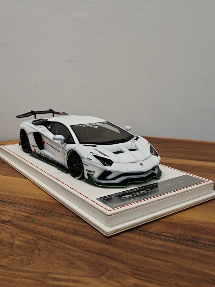 Lamborghini LB-Performance Aventador S  1:18 White - Image 2