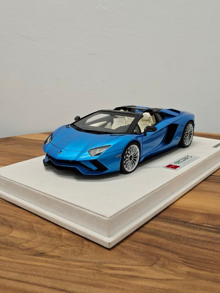 Lamborghini Aventador S Roadster 1:18 Blue Aegir