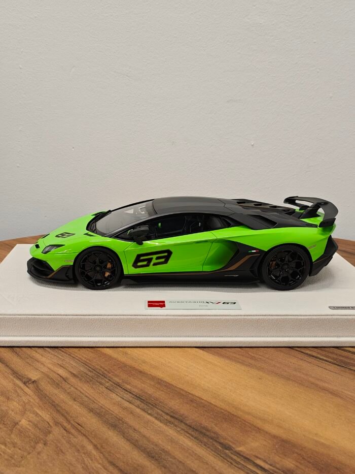 Lamborghini Aventador SVG 63 2018 Verde Scandal 1:18 - Image 3